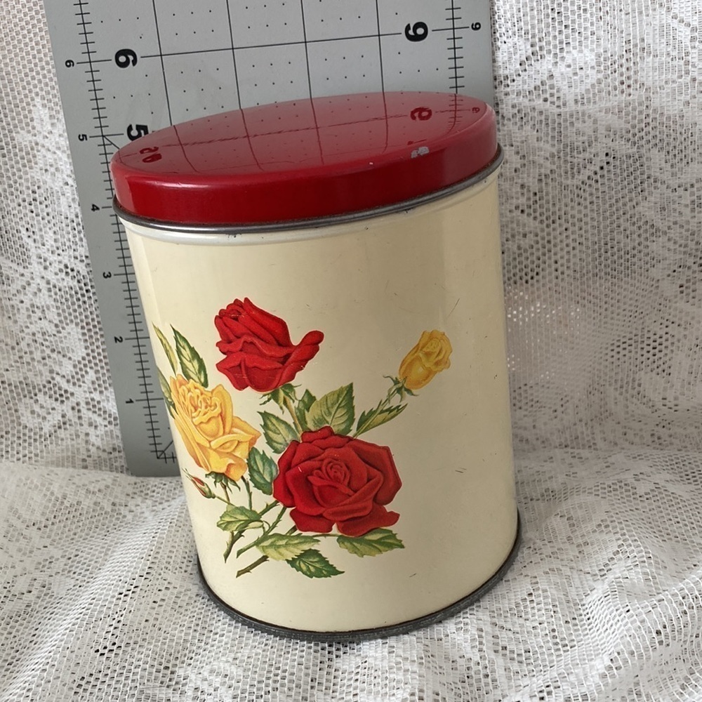 Vintage Canister Set 50’s Kitchen Canister Set of 4 Yellow and Red Rose. - Picture 11 of 16